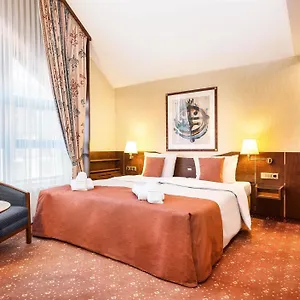 4* Otel Living Mitte
